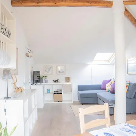 049 - Attico Elegante, 10 Minuti A Piedi Da Mare E - Posto Auto Privato Gratis * Sestri Levante