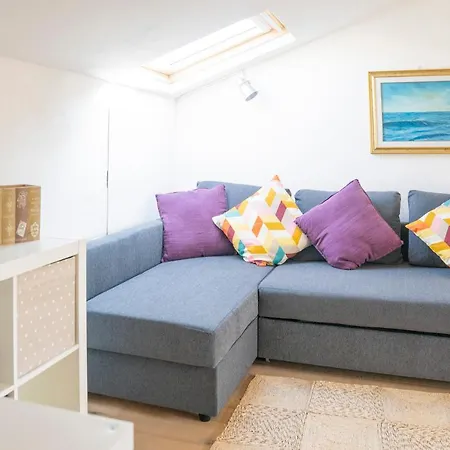 049 - Attico Elegante, 10 Minuti A Piedi Da Mare E - Posto Auto Privato Gratis * Sestri Levante