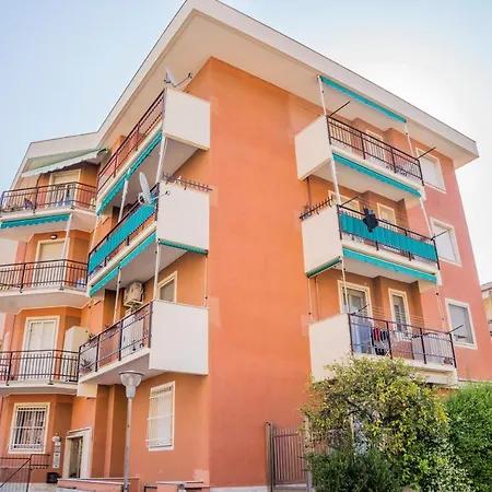 049 - Attico Elegante, 10 Minuti A Piedi Da Mare E - Posto Auto Privato Gratis Apartment