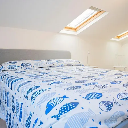 Apartment 049 - Attico Elegante, 10 Minuti A Piedi Da Mare E - Posto Auto Privato Gratis