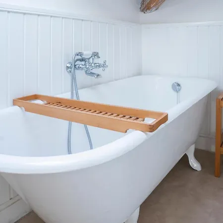 049 - Attico Elegante, 10 Minuti A Piedi Da Mare E - Posto Auto Privato Gratis Sestri Levante