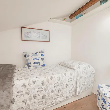 049 - Attico Elegante, 10 Minuti A Piedi Da Mare E - Posto Auto Privato Gratis, Ristrutturato Marzo 2026 公寓 *