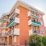 049 - Attico Elegante, 10 Minuti A Piedi Da Mare E - Posto Auto Privato Gratis, Ristrutturato Marzo 2026 Daire