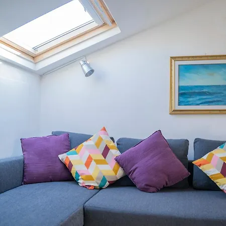 049 - Attico Elegante, 10 Minuti A Piedi Da Mare E - Posto Auto Privato Gratis Appartement