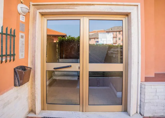 Apartmán 049 - Attico Elegante, 10 Minuti A Piedi Da Mare E - Posto Auto Privato Gratis