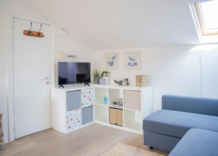 049 - Attico Elegante, 10 Minuti A Piedi Da Mare E - Posto Auto Privato Gratis Apartmán